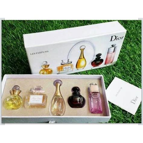 mini parfum dior femme|Dior mini perfume collection.